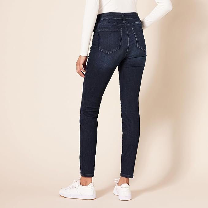 Amazon Essentials Women's Mid-Rise Stretchy Skinny Jeans - Image 5